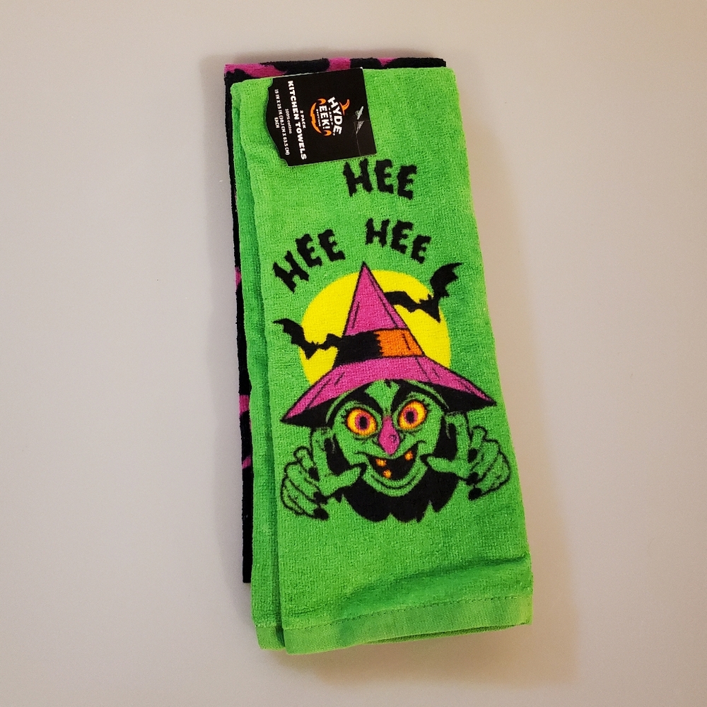 NWT Hyde & Eek Spooky Hand Towel Set Of 2 - Witch & Pink Bats